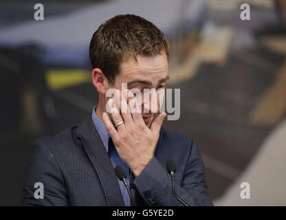 Brendan Cox, veuf de Jo Cox aborde le rassemblement à Trafalgar Square, le centre de Londres pour célébrer ce qui aurait été le 42e anniversaire de la tragique MP . Banque D'Images