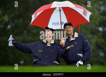 Dougray Scott (L) & Steve Redgrave - Charity Golf Banque D'Images