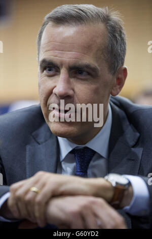 Mark J. Carney, gouverneur de la Banque centrale du Canada, siège devant un événement financier et économique à la London School of Economics (LSE) à Londres. Banque D'Images