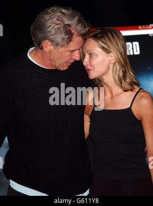 Harrison Ford et sa petite amie Calista Flockhart arrivent au Lido, à Venise, pour le 59e Festival international du film de Venise. Banque D'Images