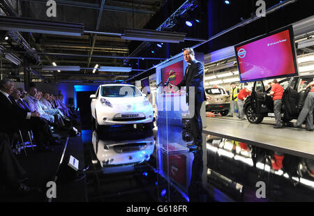 Cameron visites usine Nissan Banque D'Images