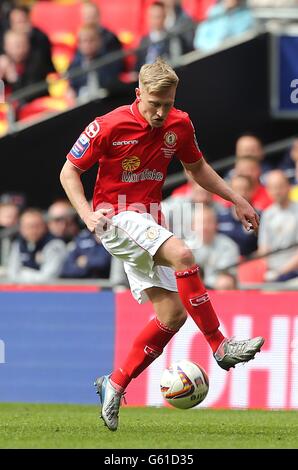 Soccer - Johnstone's Paint Trophy - final - Crewe Alexandra v Southend United - Wembley Stadium. Ajay Leitch-Smith, Crewe Alexandra Banque D'Images