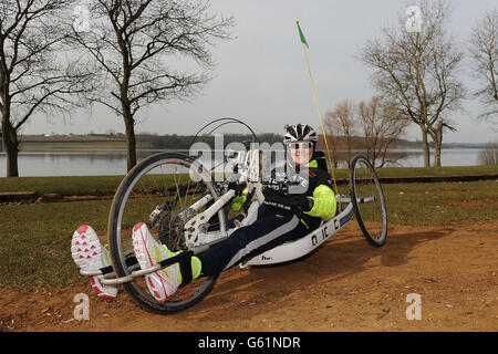 Claire Lomas charity cycle ride Banque D'Images