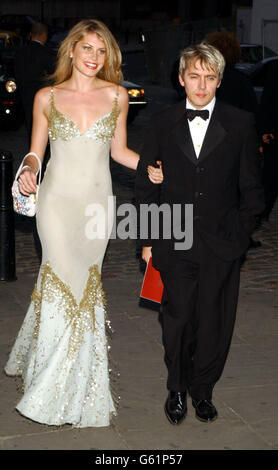 Nick Rhodes et la petite amie Meredith Ostrum arrivent à la fête de Garrard pour célébrer le lancement de la nouvelle salle d'exposition pour les bijoutiers récemment démergé, à la Tour de Londres. Banque D'Images