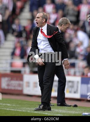 Football - Barclays Premier League - Sunderland / Everton - Stade de lumière. Paolo Di Canio, le directeur de Sunderland, sur la ligne de contact Banque D'Images