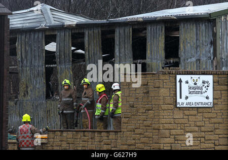 Incendie au Zoo 5 Sœurs Banque D'Images