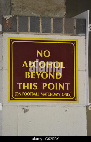 Football - npower football League 2 - Bradford City / Northampton Town - Coral Windows Stadium.Vue générale d'un signe « pas d'alcool au-delà de ce point (les jours de match de football uniquement) » Banque D'Images