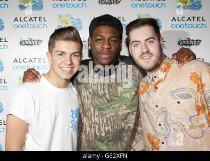 Sonny Jay Muharrem, te Qhairo Eugene et Eddie Brett des adorables Rogues lors du lancement du festival Alcatel One Touch Isle of Man de cette année, en association avec MTV, à la taverne Camden Lock de Londres. Banque D'Images