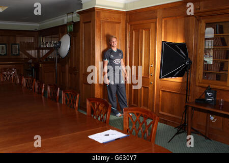 Cricket - Surrey CCC Photocall - Kia Oval. Matthew Dunn, Surrey Banque D'Images