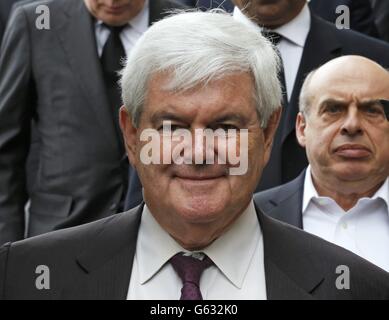 Newt Gingrich, ancien président de la Chambre des États-Unis, quitte le service funéraire de la baronne Thatcher à la cathédrale Saint-Paul, à Londres. Banque D'Images