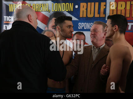 Boxe - WBO World Light-Heavyweight Championship - Nathan Hôtel Levin v Robin Krasniqi - Peser dans - Wembley Arena Banque D'Images