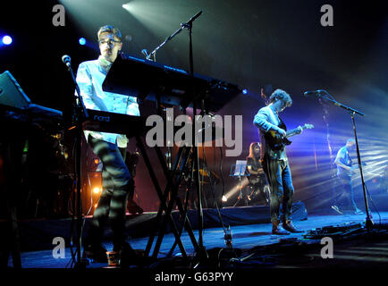 Alt-J'effectuer à Brixton Academy - London Banque D'Images