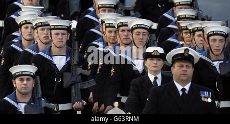 Le HMS Edinburgh Parade Privilège Banque D'Images