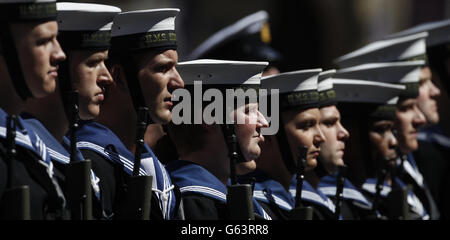 Le HMS Edinburgh Parade Privilège Banque D'Images