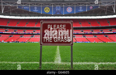 Le stade Wembley se prépare à accueillir la finale de la Ligue des champions de l'UEFA entre le Bayern de Munich et Borissia Dortmund. Banque D'Images