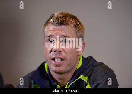 Cricket - David Warner et Michael Clarke Conférence de presse - Royal Garden Hotel Banque D'Images