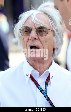 Auto - Formule 1 - Grand Prix d'Espagne - qualification - circuit de Catalunya.Le Président et PDG de Formula One Management Bernie Ecclestone lors des qualifications au circuit de Catalunya, Barcelone. Banque D'Images