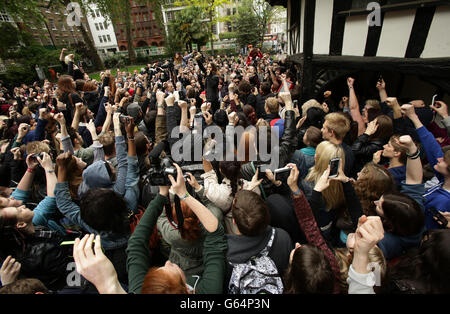 30 Seconds to Mars Concert Flash - Londres Banque D'Images