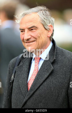 Courses hippiques - JLT Lockinge Stakes Day - Hippodrome de Newbury.Luca Cumani, formateur. Banque D'Images