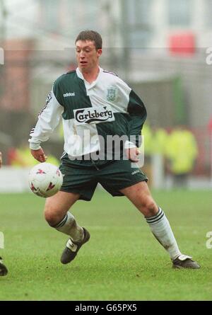 Football - Nottingham Forest / Liverpool. Robbie Fowler - Liverpool Banque D'Images