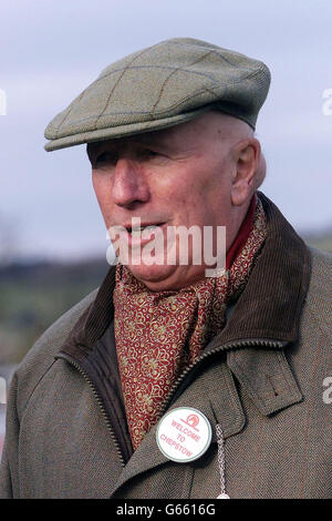 Sir Stanley Clarke CBE, président de l'hippodrome de Chepstow à Chepstow. Banque D'Images