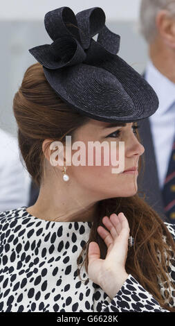 La duchesse de Cambridge à Ocean terminal à Southampton lors de la cérémonie où elle a nommé le plus récent navire de Princess Cruises, la princesse royale, en sa qualité de mère du navire. Banque D'Images