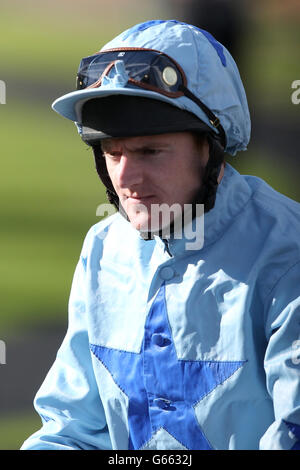 Courses hippiques - 2013 Craven Meeting - deuxième jour - Hippodrome de Newmarket. Liam Keniry, jockey Banque D'Images