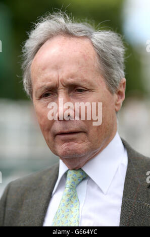 Courses hippiques - Hippodrome de Sandown Park. Alan Jarvis, formateur Banque D'Images