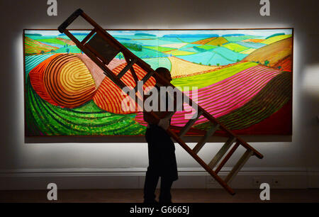 Le Double East Yorkshire de David Hockney est présenté aujourd'hui à Sotheby's à Londres dans le cadre de la saison des ventes d'été et espère pouvoir récupérer 2 £ et 3 millions £ lorsqu'il sera vendu entre aujourd'hui et juillet. Les ventes de travaux d'une valeur totale d'environ &Acirc; £100 millions proviennent d'un millier d'années d'art occidental Banque D'Images