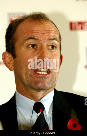 Tony Pulais, directeur de la ville de New Stoke, lors d'une conférence de presse au stade Britannia, Stoke on Trent. Banque D'Images