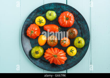 Divers heirloom tomatoes Banque D'Images