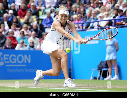 Elena Vesnina de Russie en action sur son chemin vers la victoire sur Jamie Hampton des États-Unis pendant l'AEGON International au Devonshire Park, Eastbourne. Banque D'Images