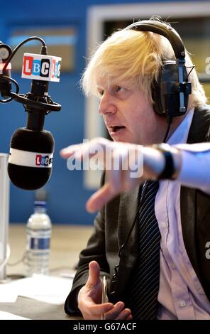 Boris Johnson sur LBC Banque D'Images