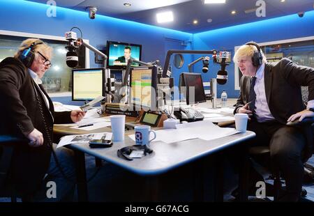 Boris Johnson sur LBC Banque D'Images