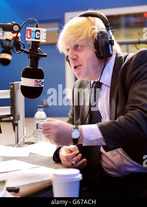 Boris Johnson sur LBC Banque D'Images