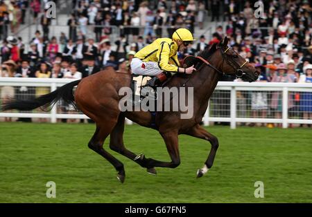 Les courses de chevaux - Le Royal Ascot 2013 - Jour deux - Ascot Racecourse Banque D'Images