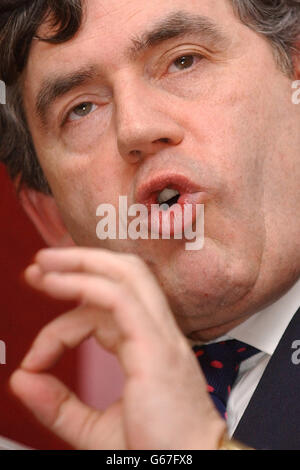 Gordon Brown, chancelier de l'Échiquier, lors de son discours à la Cass Busuiness School de Londres. Banque D'Images