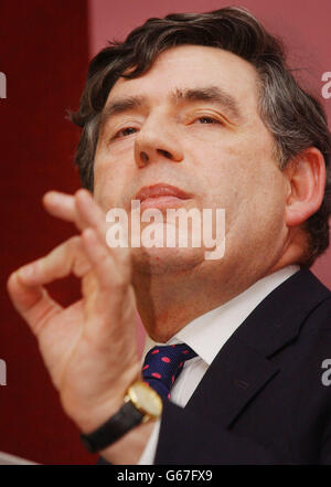 Gordon Brown, chancelier de l'Échiquier, lors de son discours à la Cass Busuiness School de Londres. Banque D'Images