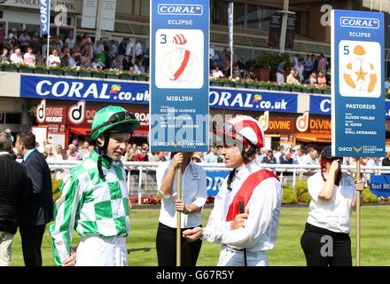 Horse Racing - Jour Coral-Eclipse - Sandown Park Banque D'Images