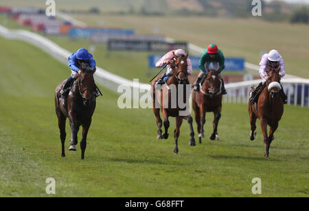 La course de chevaux 2013 - 2013 Piper-Heidsieck - Abu Dhabi Festival Juillet Messieurs's Day - Newmarket Racecourse Banque D'Images