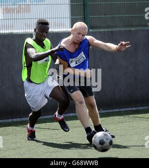 Football - StreetGames football pools Fives - Glasgow.Action pendant le programme StreetGames football pools Fives à Glasgow. Banque D'Images