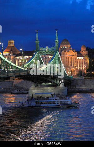 Hongrie Budapest Pont de la liberté et de l'Hôtel Gellért Baths, Danube, Banque D'Images