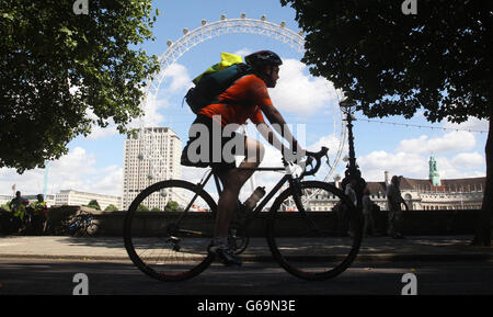 Cyclisme - Grand Prix de Ridelondon - première journée - Londres.Cyclistes pendant la première journée du Grand Prix de Ridelondon, Londres. Banque D'Images