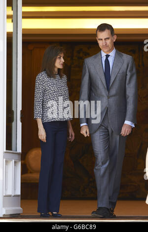 Madrid, Madrid, Espagne. 24 Juin, 2016. Le roi Felipe VI d'Espagne, la Reine Letizia d'Espagne ont assisté à une audience par le Conseil de Fondation Comité Espagnol des United World Colleges, sponsors et des bourses d'étudiants boursiers au Palais de la Zarzuela, le 24 juin 2016 à Madrid Crédit : Jack Abuin/ZUMA/Alamy Fil Live News Banque D'Images