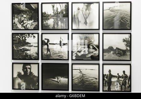 Madrid, Espagne, 24 juin 2016 st. Avis de certaines photos lors de PhotoEspaña montre de la photographe Inge Morath (1923-2002) dans l'espace de la Fondation Telefónica, Madrid, Espagne. Credit : Enrique Davó/Alamy Live News Banque D'Images