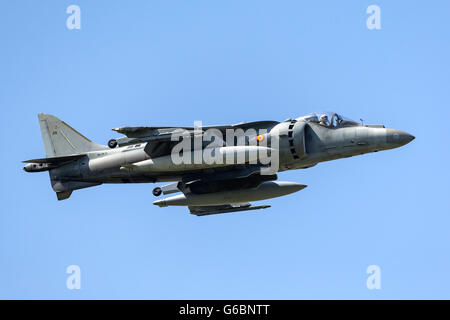 La Marine espagnole (Armada Española) McDonnell Douglas EAV-8B Harrier Jump Jet avion au Farnborough International Airshow Banque D'Images