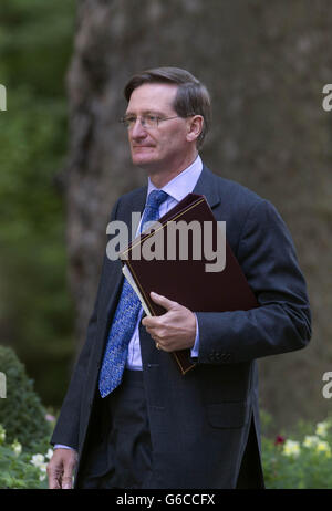 Le procureur général Dominic Grieve QC arrive au 10 Downing Street, dans le centre de Londres. Banque D'Images