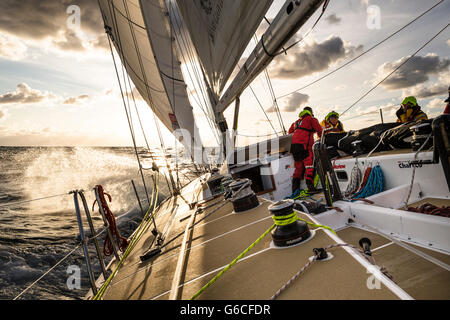 Clipper Round the World Yacht Race, de l'équipe course Garmin dans Rolex Sydney to Hobart 2015. Banque D'Images