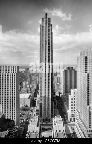 1940, Rockefeller Center BÂTIMENT RCA avec EN PREMIER PLAN DES CAPACITÉS DE L'ASSOCIATED PRESS NEW YORK USA Banque D'Images