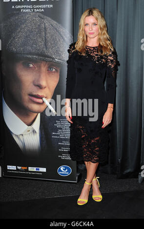 Annabelle Wallis arrive à un gala de projection de Peaky Blinders au BFI, Londres. Banque D'Images